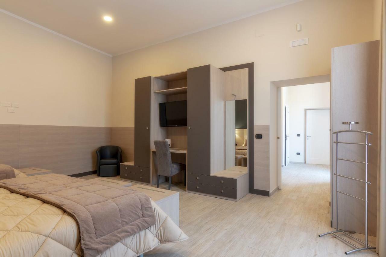 B&B Mariella'S House Santa Maria Capua Vetere Εξωτερικό φωτογραφία
