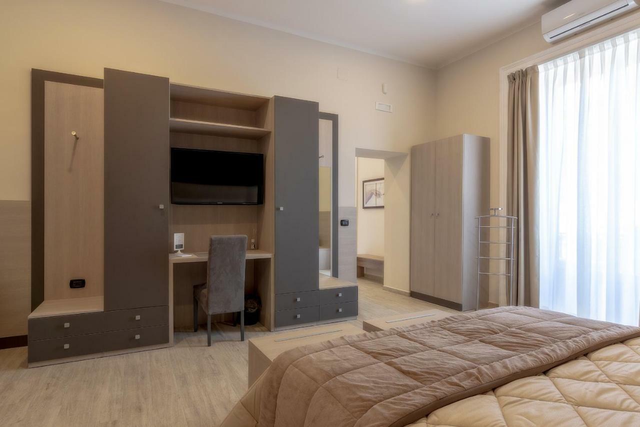 B&B Mariella'S House Santa Maria Capua Vetere Εξωτερικό φωτογραφία