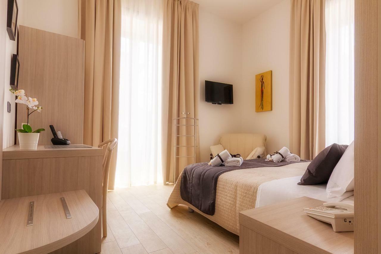 B&B Mariella'S House Santa Maria Capua Vetere Εξωτερικό φωτογραφία