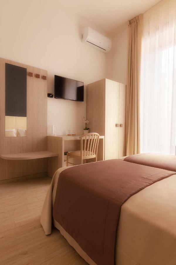 B&B Mariella'S House Santa Maria Capua Vetere Εξωτερικό φωτογραφία